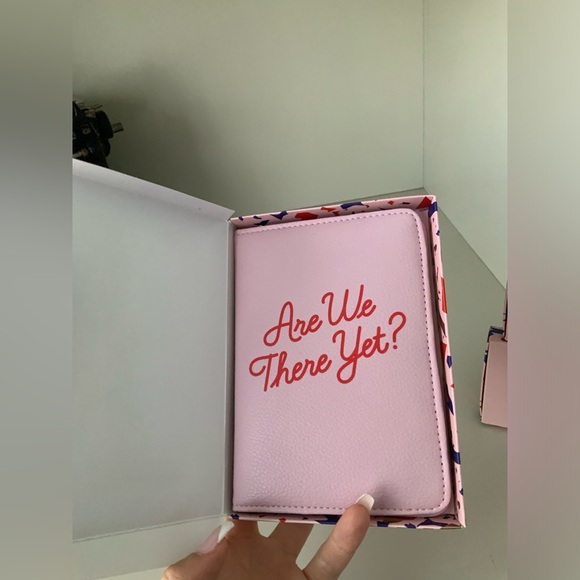 YES STUDIO Are We There Yet Faux Leather Travel Passport Cover Luggage Tags NEW - Picture 3 of 14